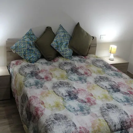 Summer Bed & Breakfast *