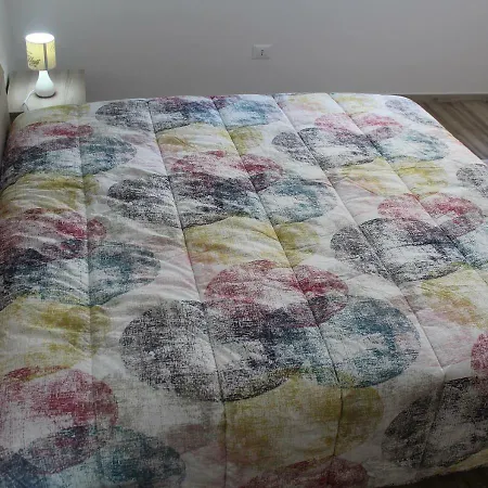 Summer Bed & Breakfast *